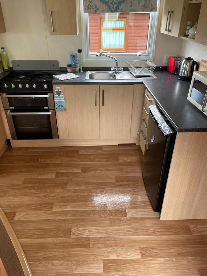 Van Number 123 Beautiful Caravan Sleeps 4 Aberystwyth Esterno foto