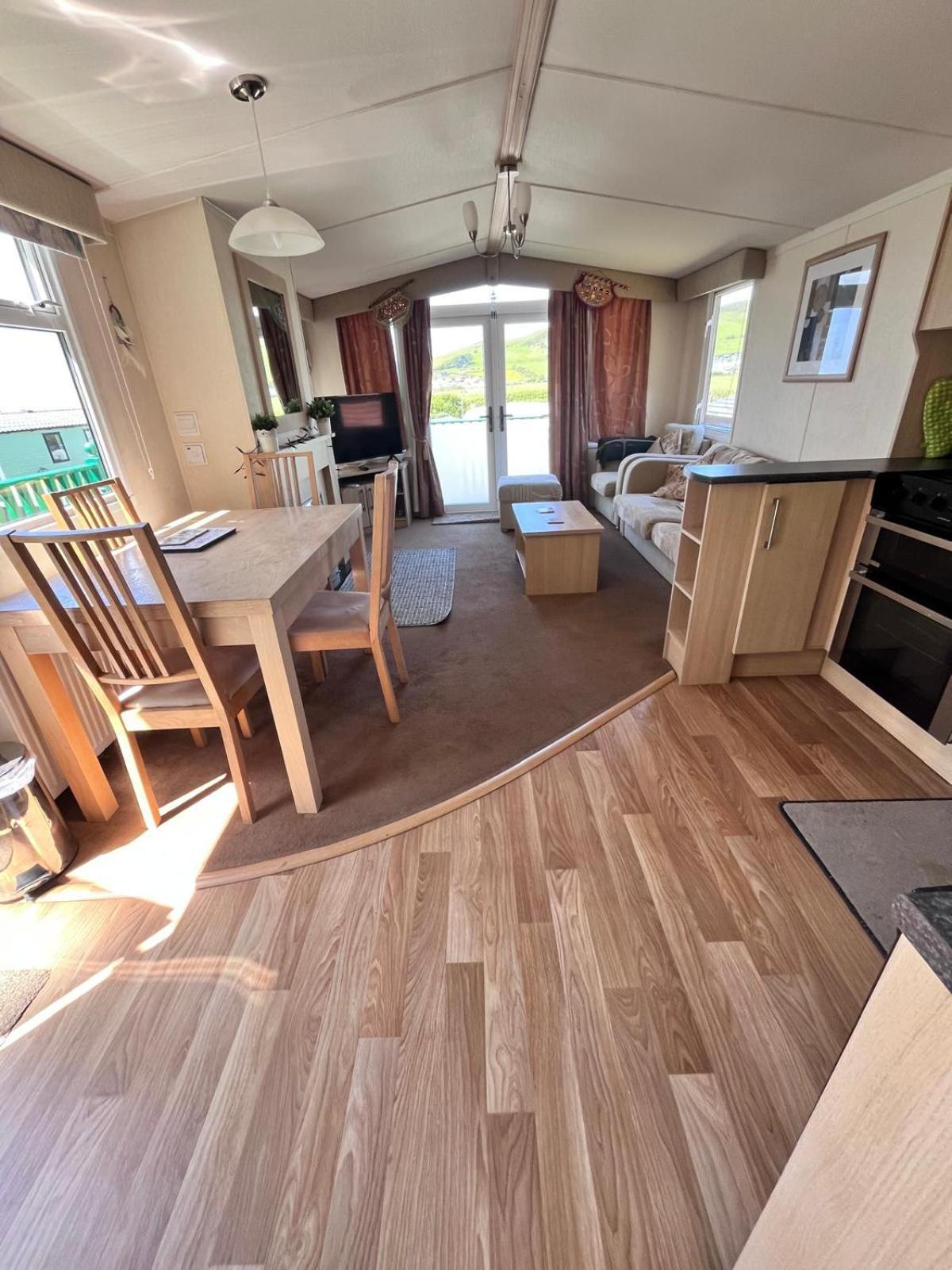 Van Number 123 Beautiful Caravan Sleeps 4 Aberystwyth Esterno foto